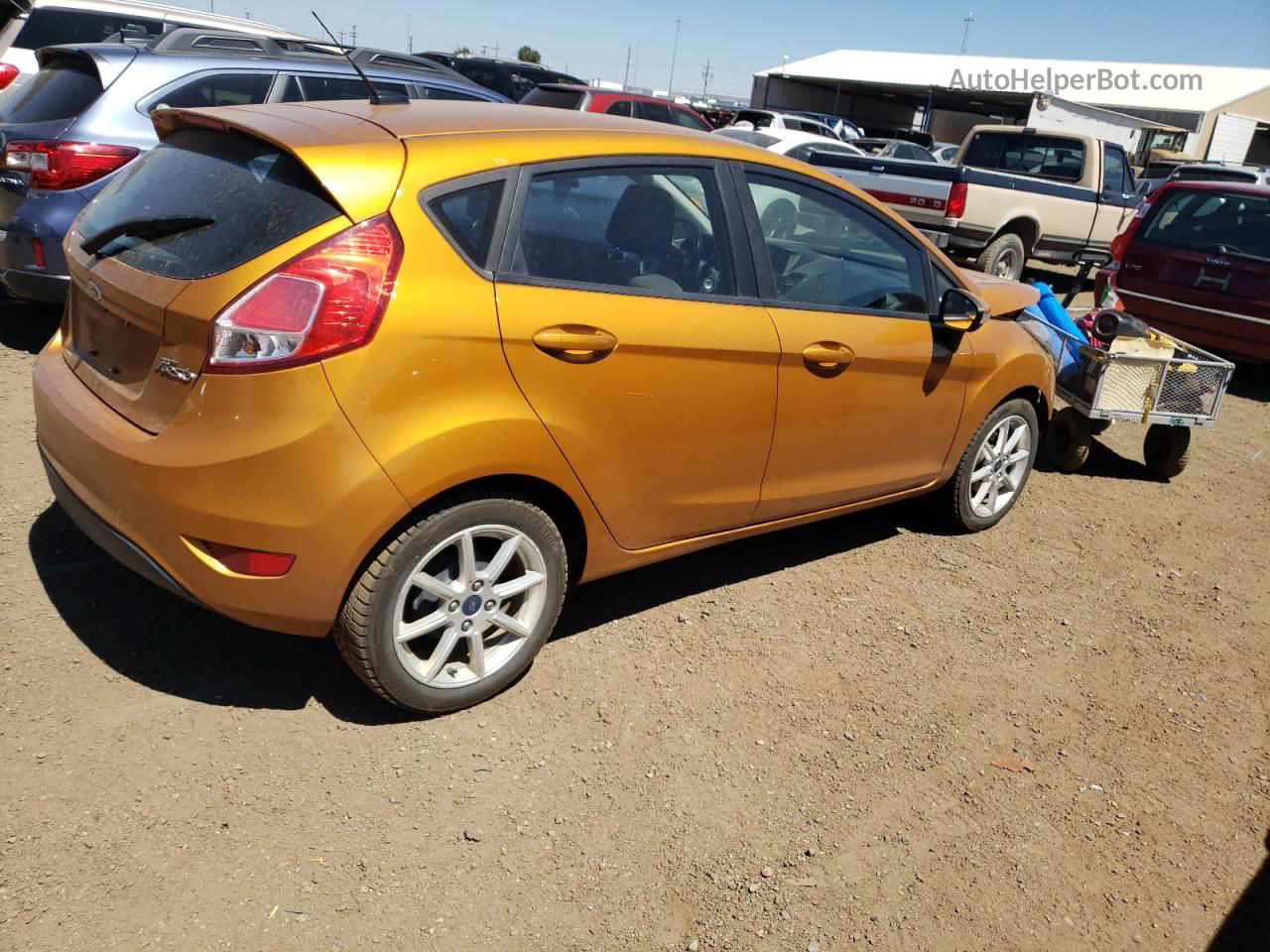 2016 Ford Fiesta Se Orange vin: 3FADP4EJ0GM105656