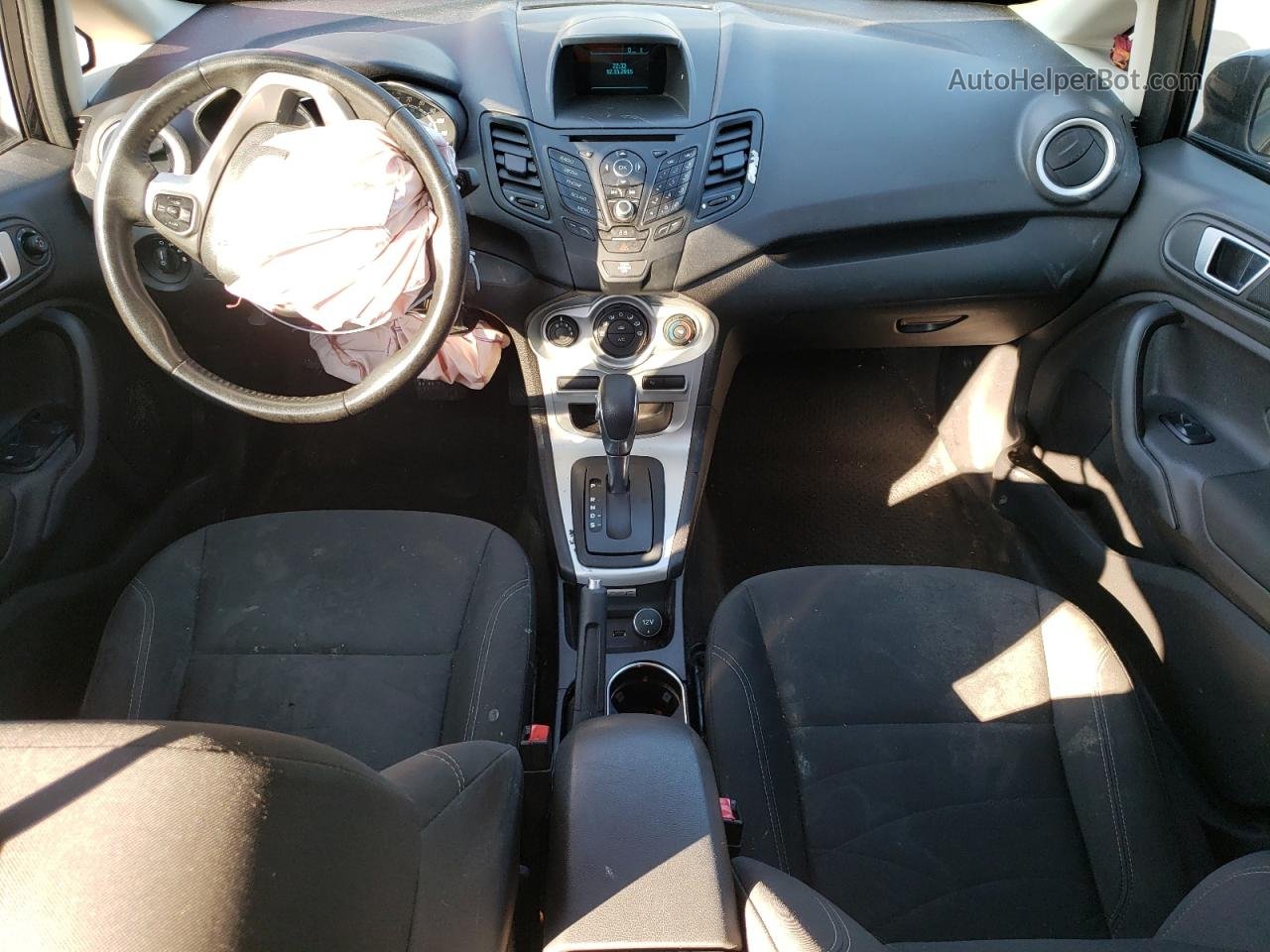 2016 Ford Fiesta Se Черный vin: 3FADP4EJ0GM146952