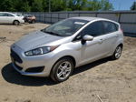 2017 Ford Fiesta Se Серебряный vin: 3FADP4EJ0HM123625