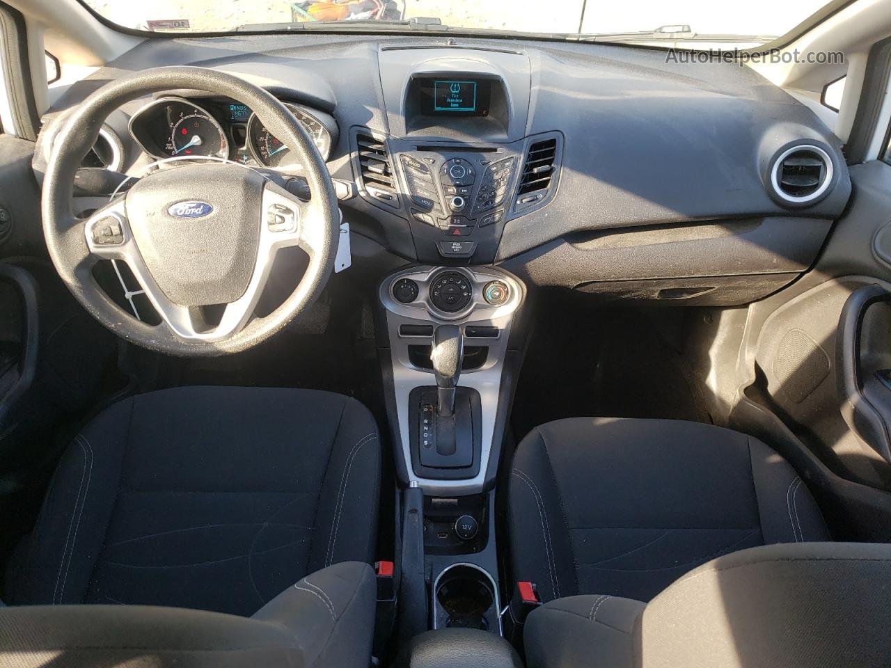 2017 Ford Fiesta Se Белый vin: 3FADP4EJ0HM125410