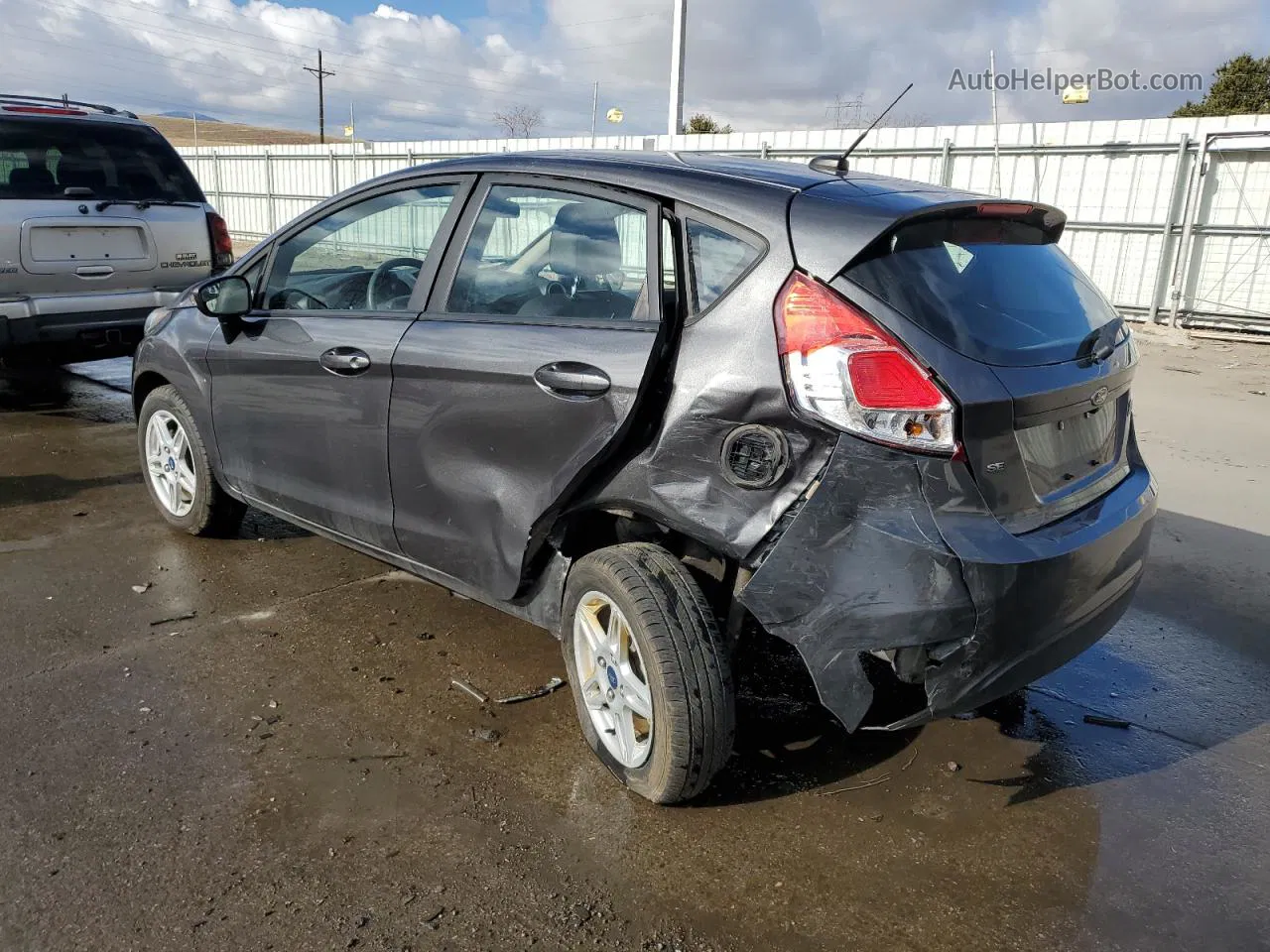 2019 Ford Fiesta Se Gray vin: 3FADP4EJ0KM110994