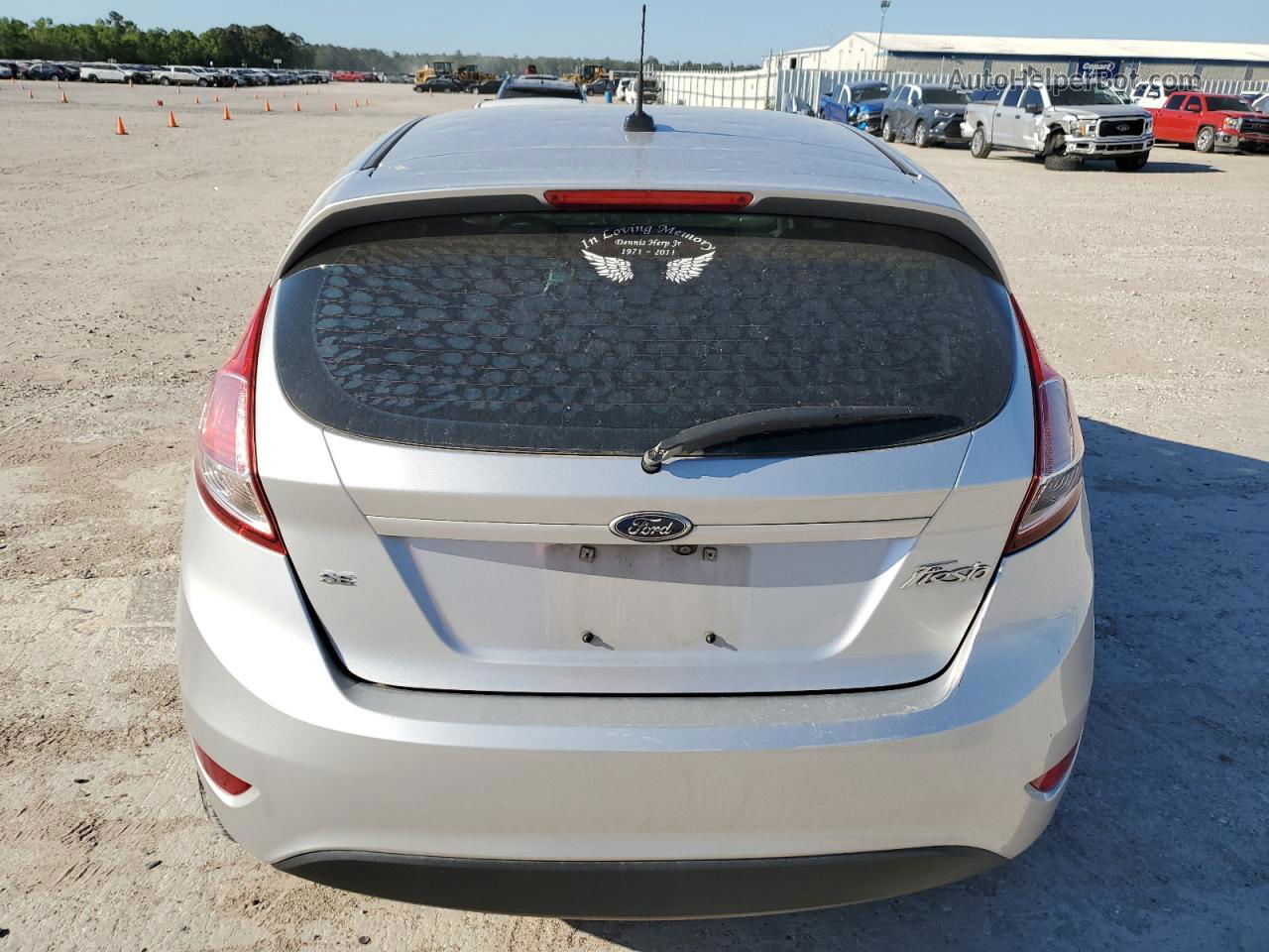 2019 Ford Fiesta Se Silver vin: 3FADP4EJ0KM129626