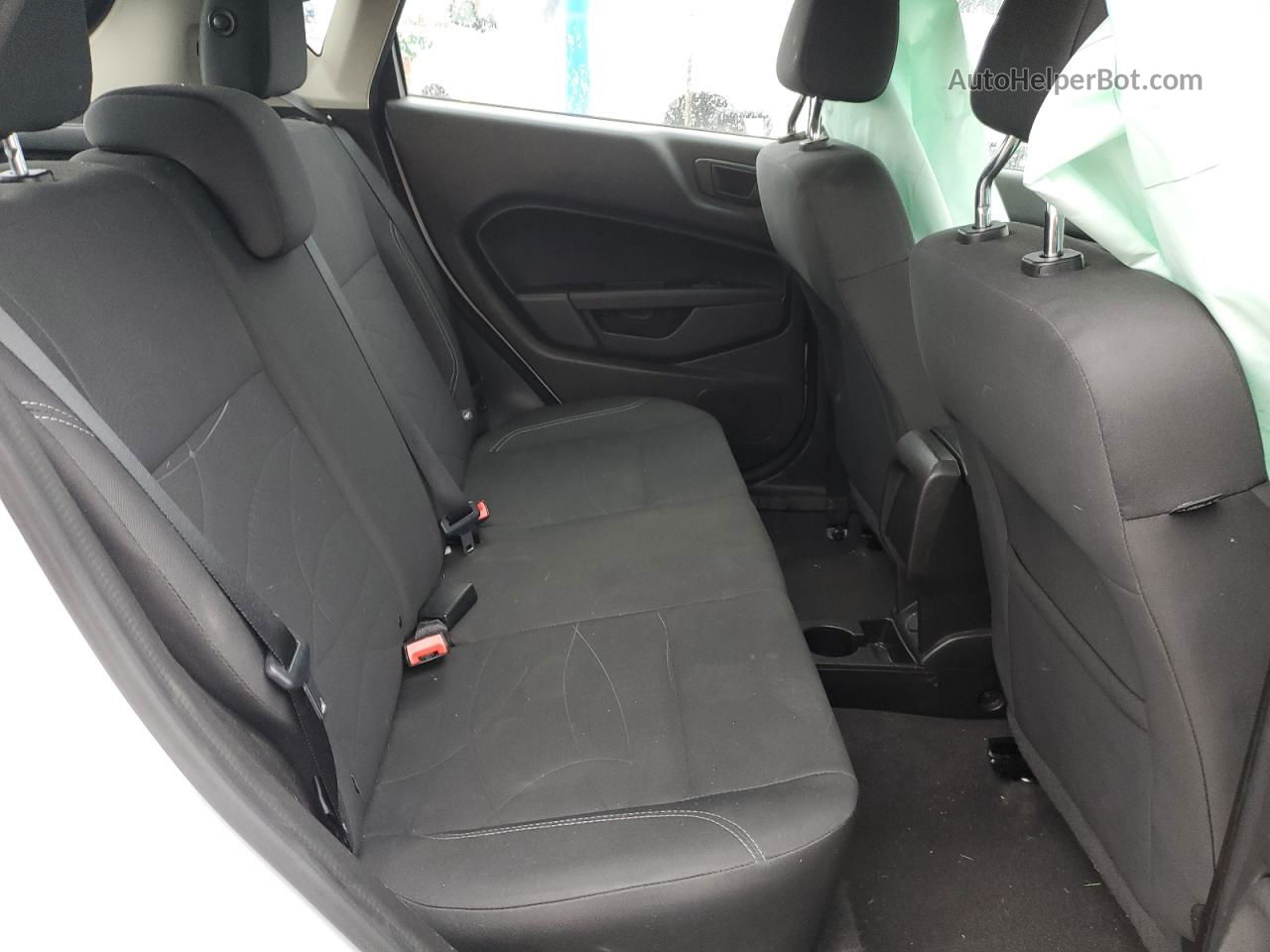 2019 Ford Fiesta Se Белый vin: 3FADP4EJ0KM147740