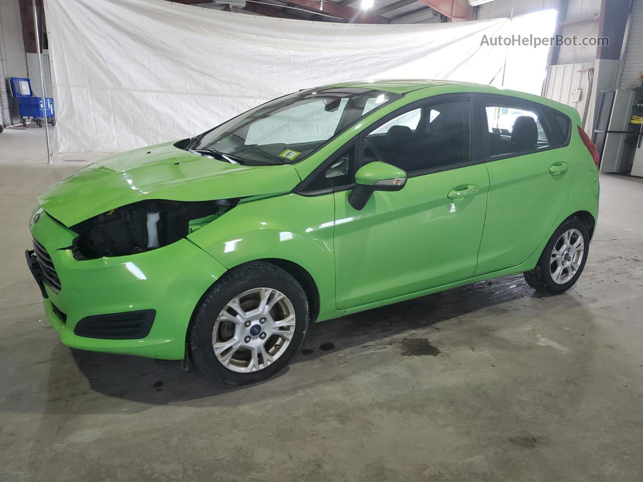 2015 Ford Fiesta Se Green vin: 3FADP4EJ1FM140592