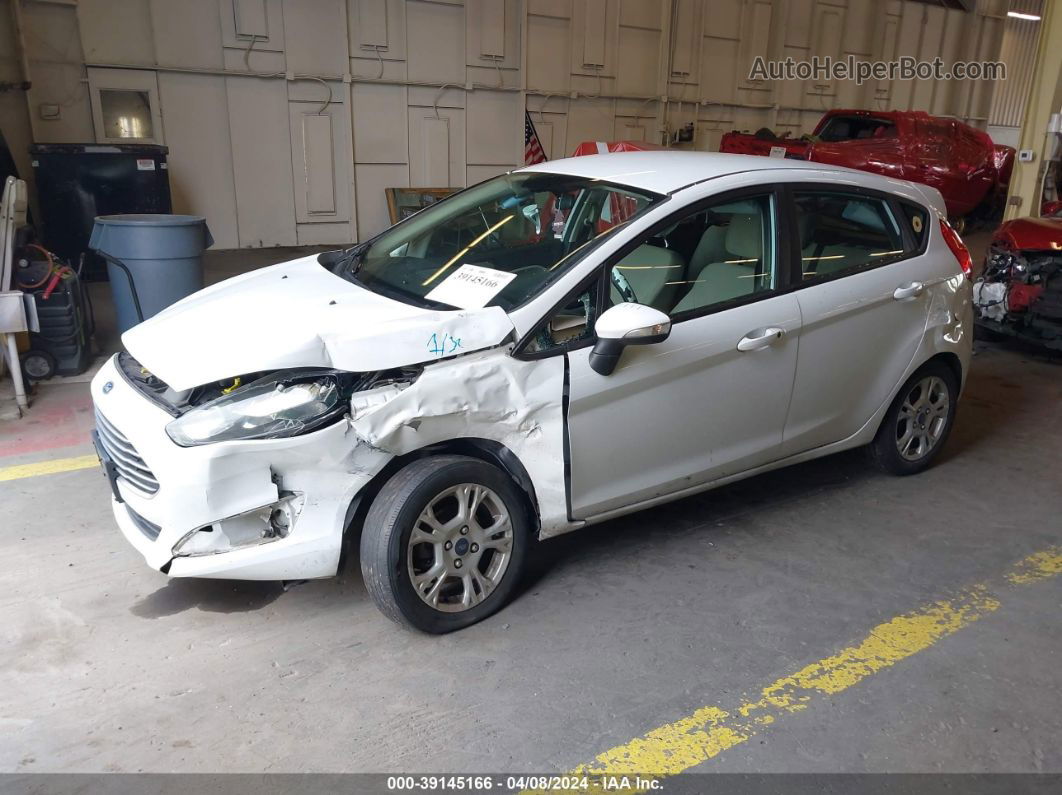 2016 Ford Fiesta Se White vin: 3FADP4EJ1GM147656