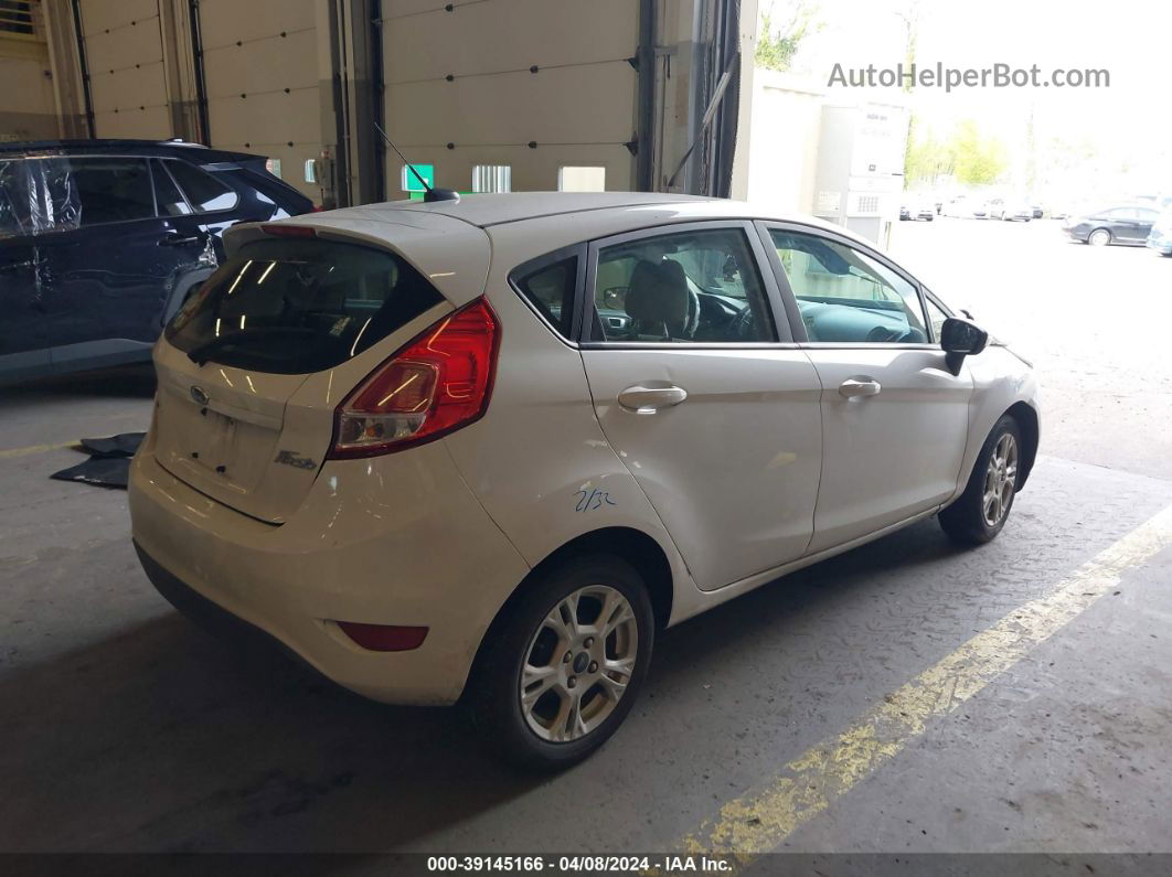 2016 Ford Fiesta Se Белый vin: 3FADP4EJ1GM147656