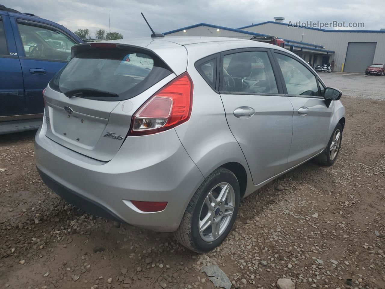 2017 Ford Fiesta Se Silver vin: 3FADP4EJ1HM138618