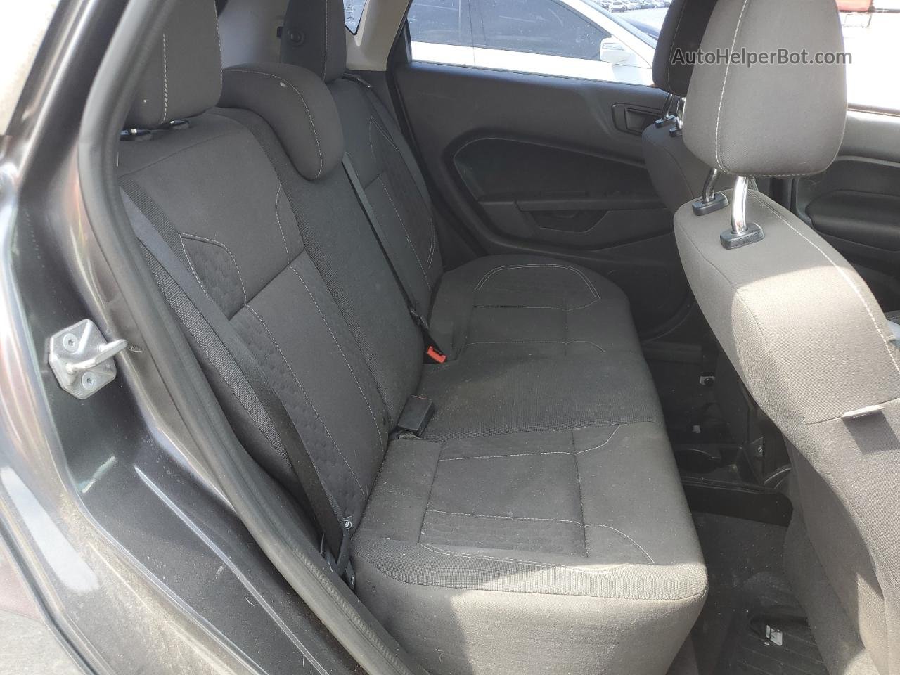 2019 Ford Fiesta Se Gray vin: 3FADP4EJ1KM106257