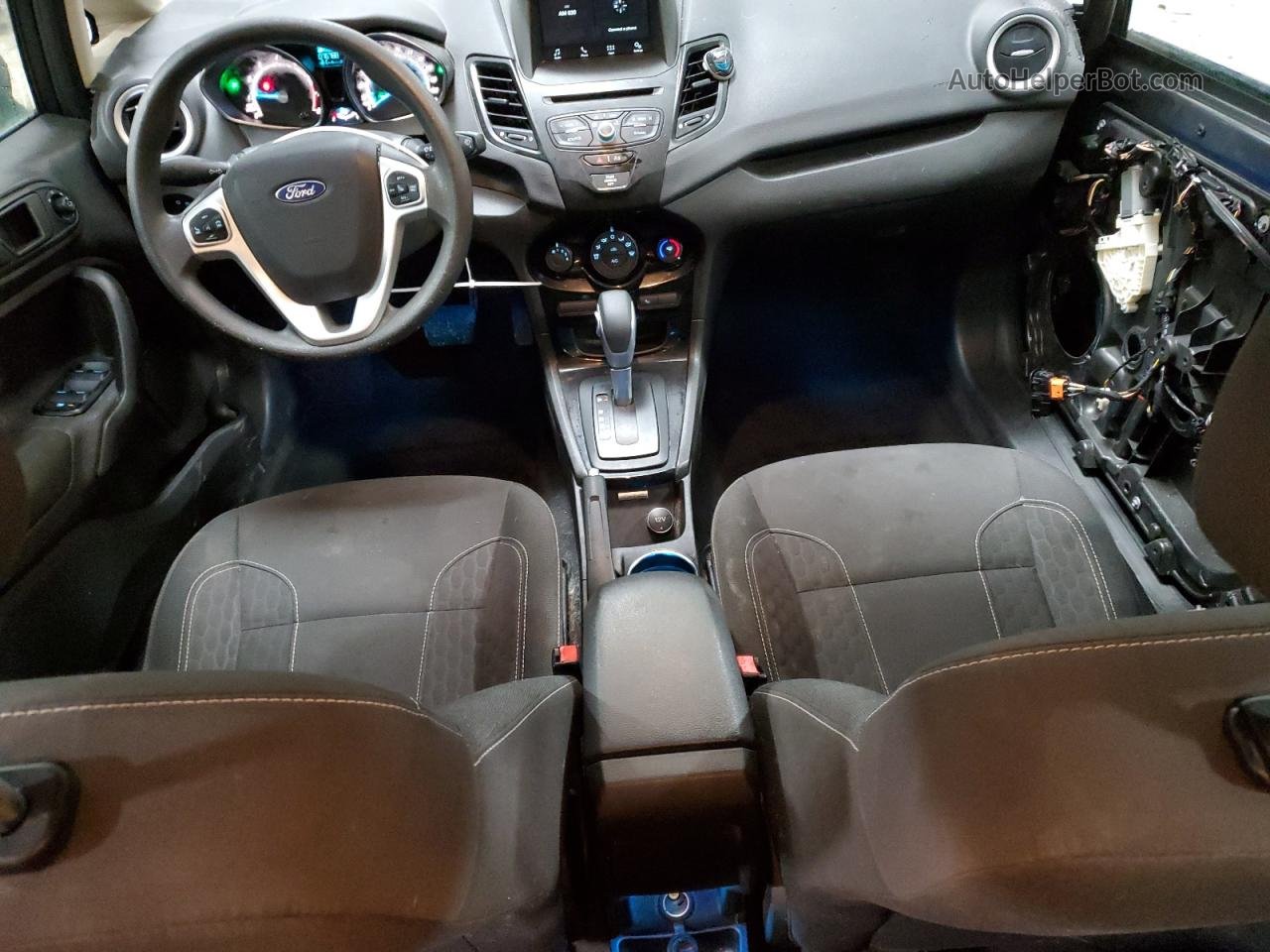 2019 Ford Fiesta Se Black vin: 3FADP4EJ1KM138657