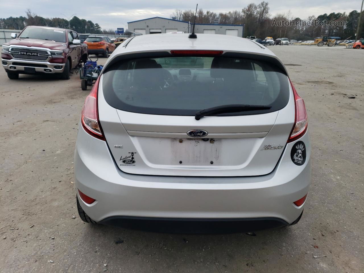 2019 Ford Fiesta Se Silver vin: 3FADP4EJ1KM141817