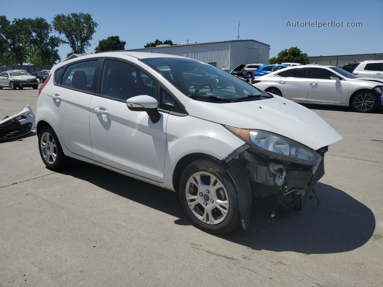 2015 Ford Fiesta Se White vin: 3FADP4EJ2FM206017