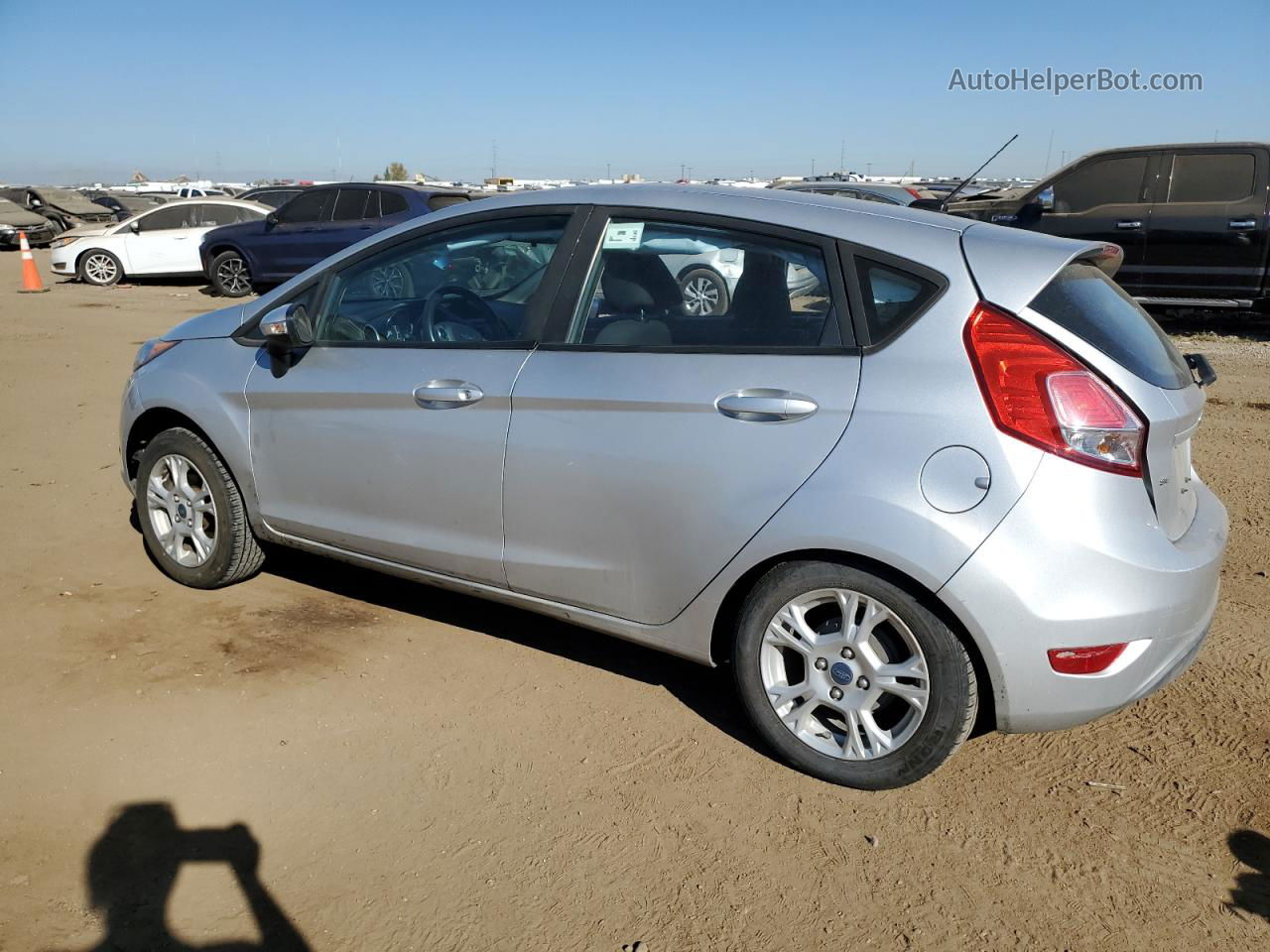 2015 Ford Fiesta Se Silver vin: 3FADP4EJ2FM225313