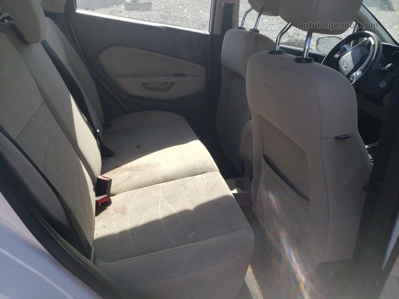 2019 Ford Fiesta Se White vin: 3FADP4EJ2KM102508