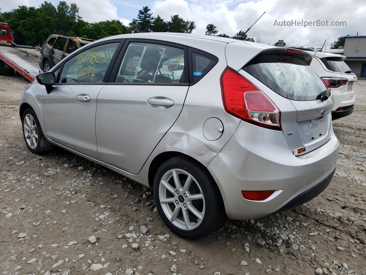 2019 Ford Fiesta Se Silver vin: 3FADP4EJ2KM137159