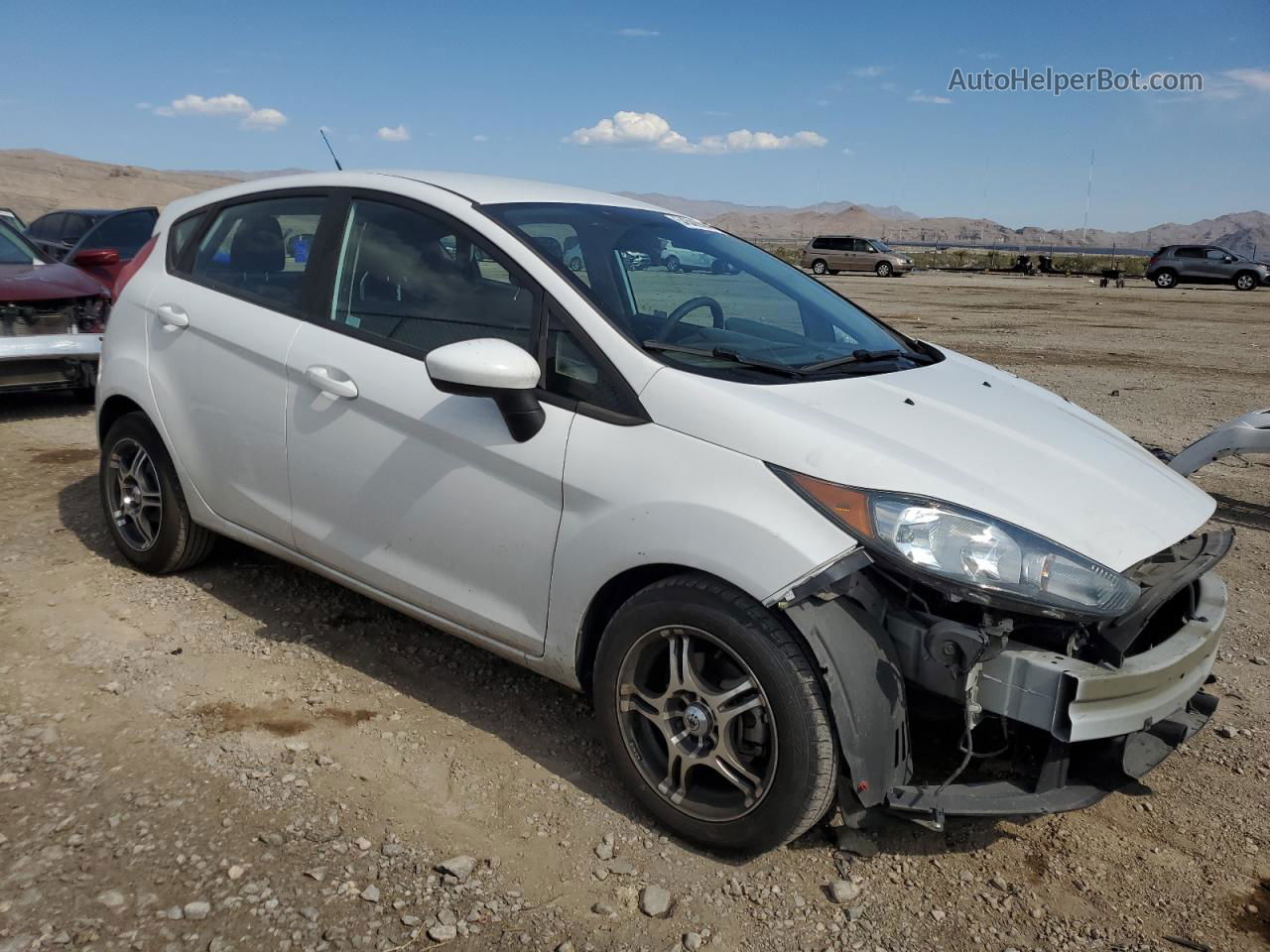 2019 Ford Fiesta Se White vin: 3FADP4EJ2KM163888