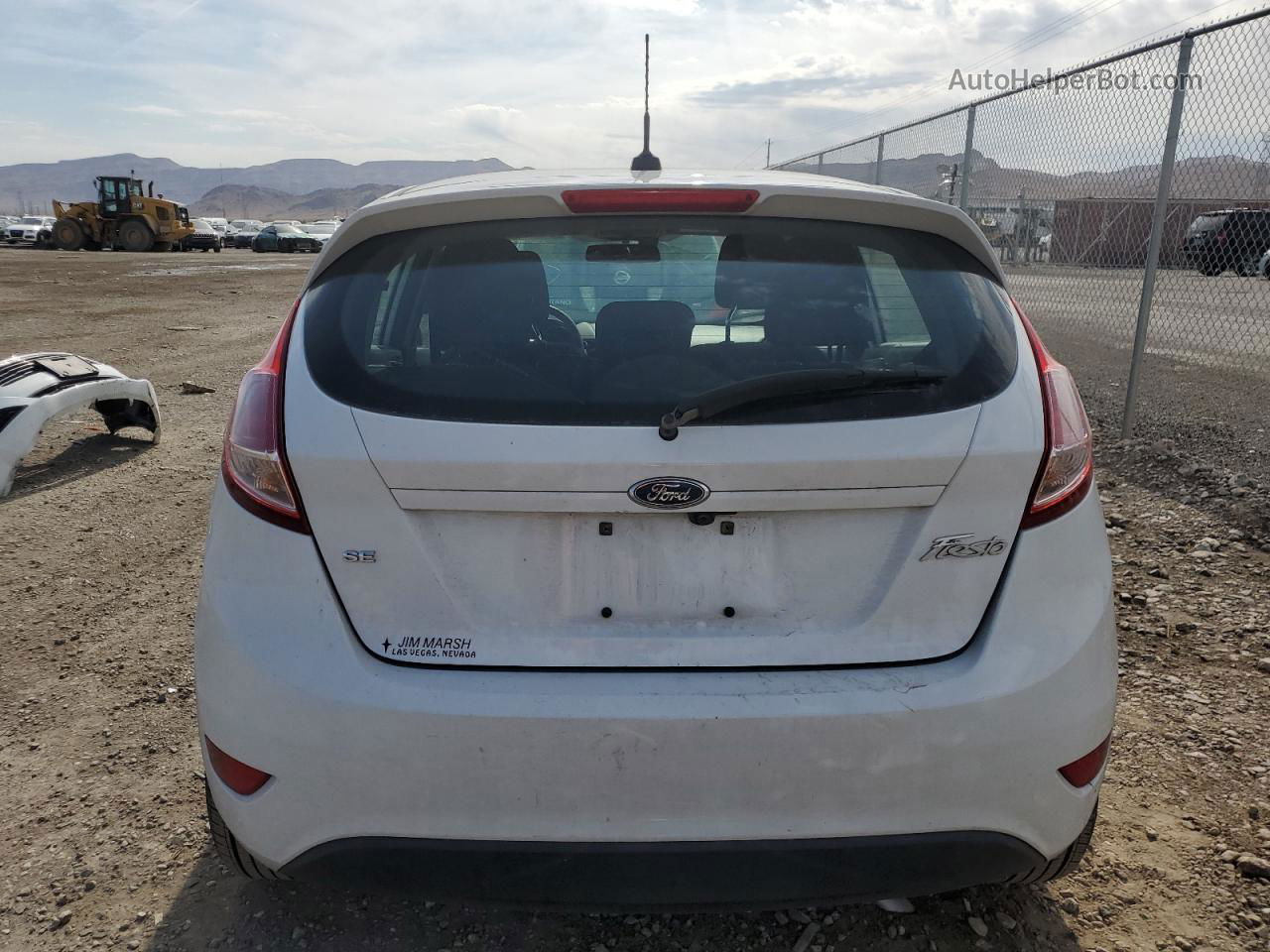 2019 Ford Fiesta Se White vin: 3FADP4EJ2KM163888