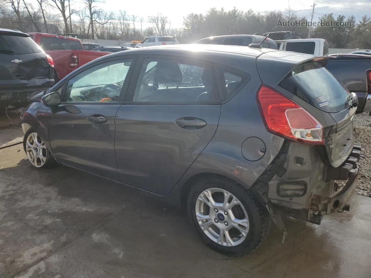 2015 Ford Fiesta Se Gray vin: 3FADP4EJ3FM118660