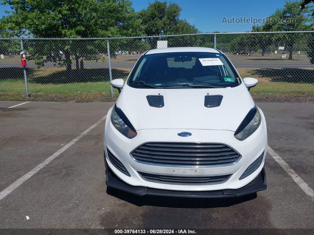 2016 Ford Fiesta Se White vin: 3FADP4EJ3GM150798