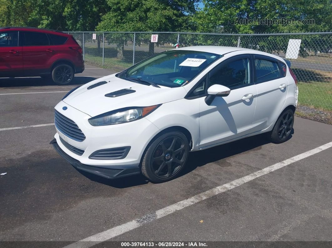 2016 Ford Fiesta Se White vin: 3FADP4EJ3GM150798