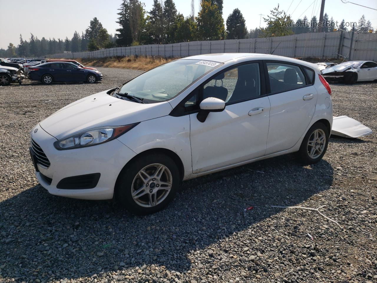 2017 Ford Fiesta Se White vin: 3FADP4EJ3HM115597