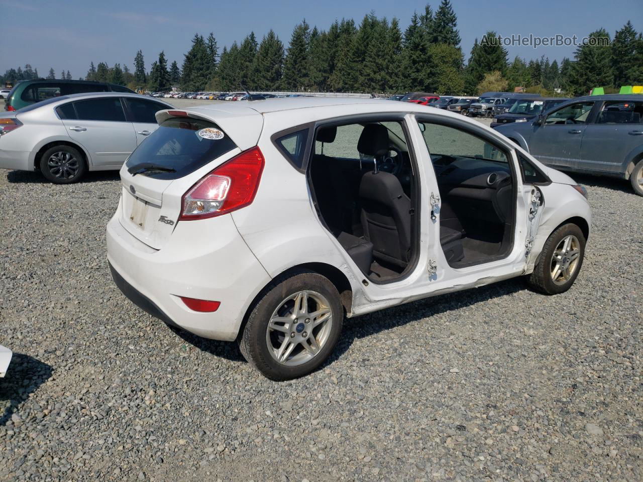 2017 Ford Fiesta Se White vin: 3FADP4EJ3HM115597