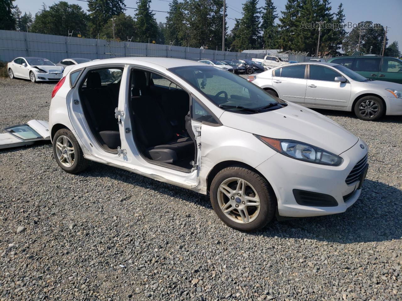 2017 Ford Fiesta Se White vin: 3FADP4EJ3HM115597