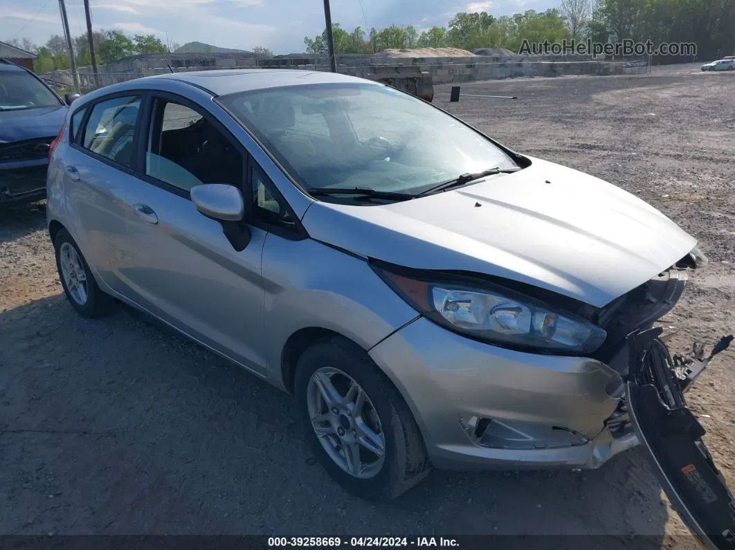 2019 Ford Fiesta Se Silver vin: 3FADP4EJ3KM153239