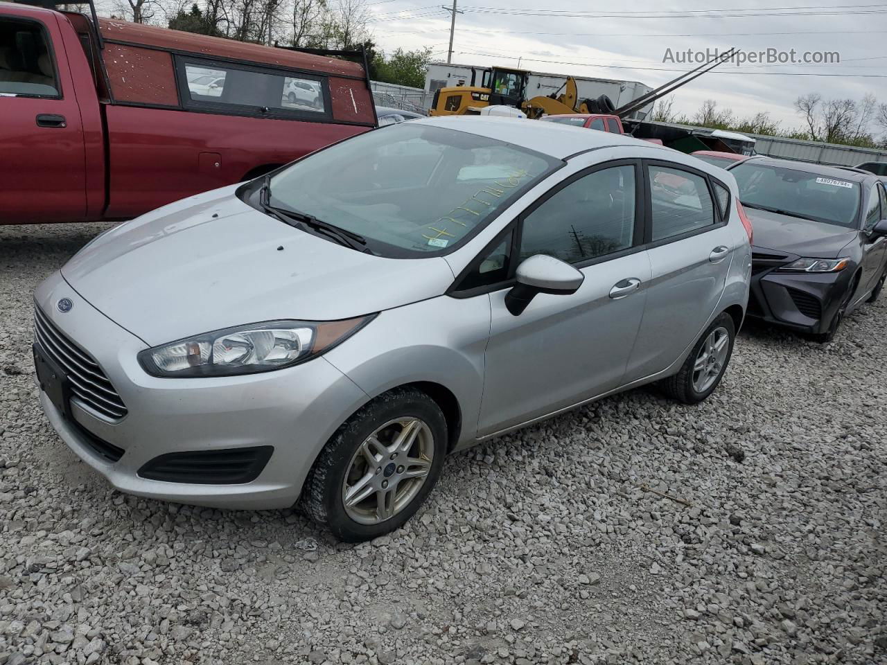 2019 Ford Fiesta Se Silver vin: 3FADP4EJ3KM154844