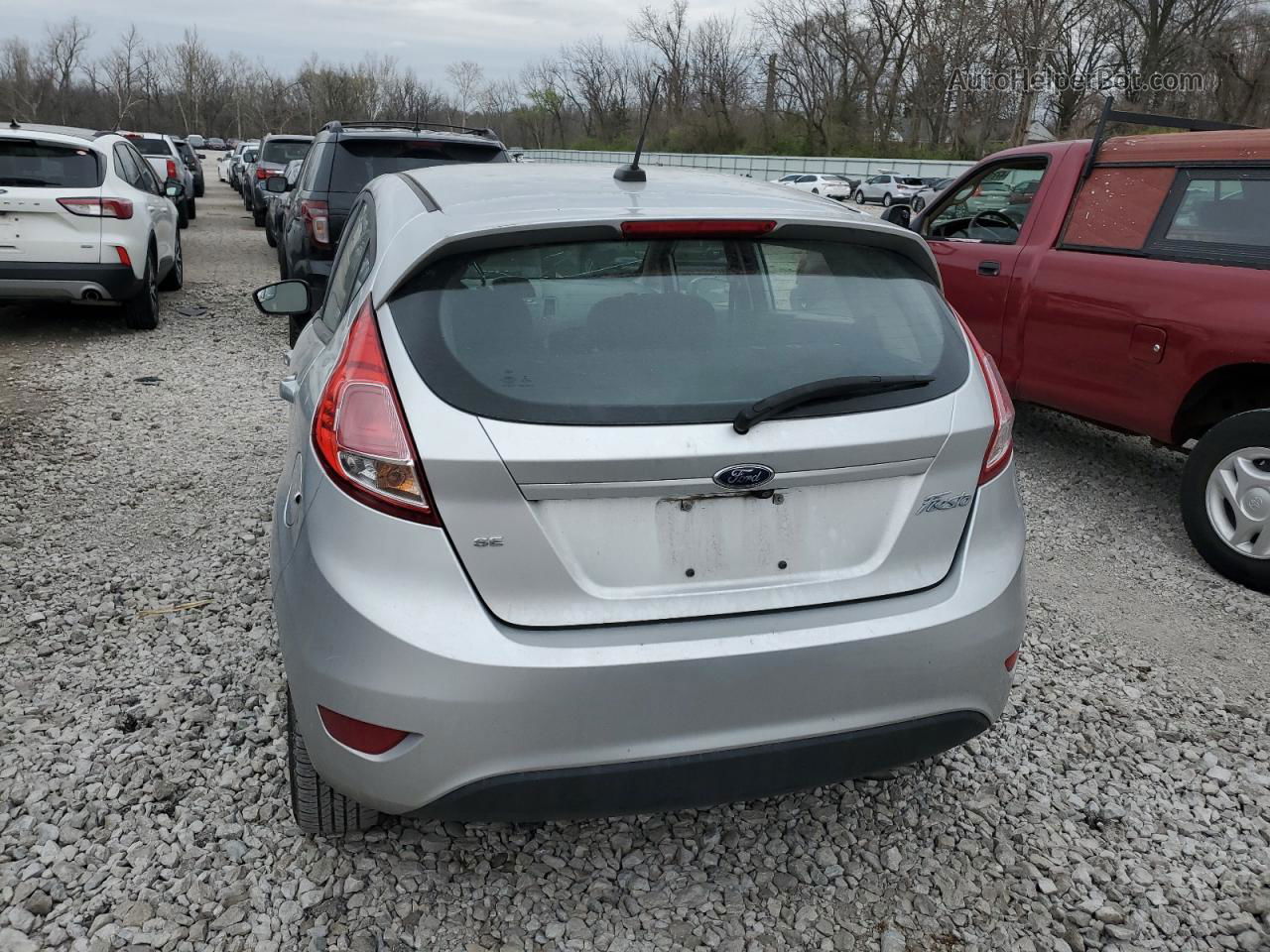 2019 Ford Fiesta Se Silver vin: 3FADP4EJ3KM154844