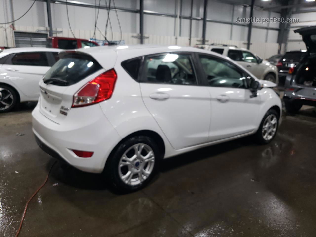 2016 Ford Fiesta Se White vin: 3FADP4EJ4GM155069