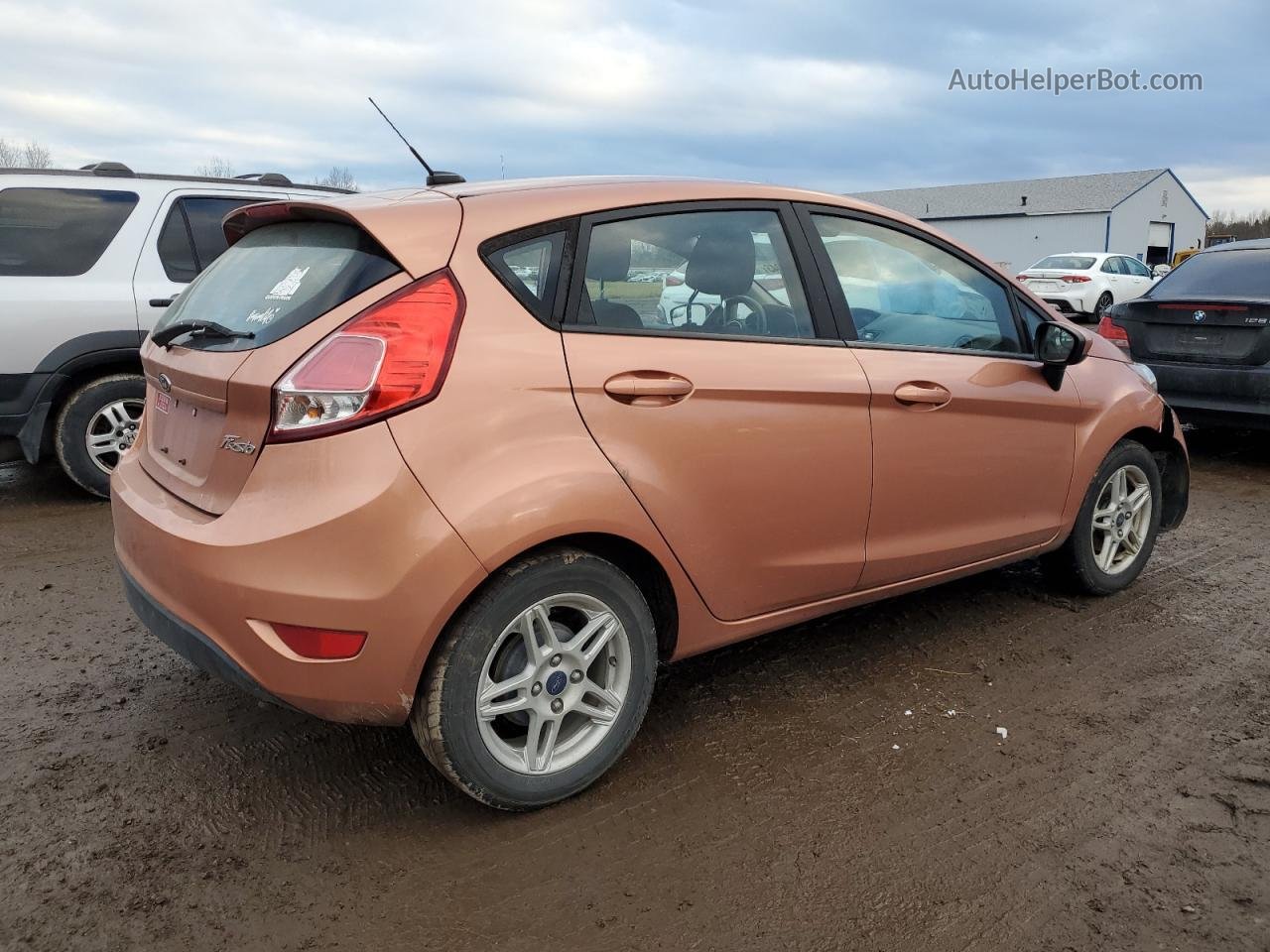 2017 Ford Fiesta Se Orange vin: 3FADP4EJ4HM110148