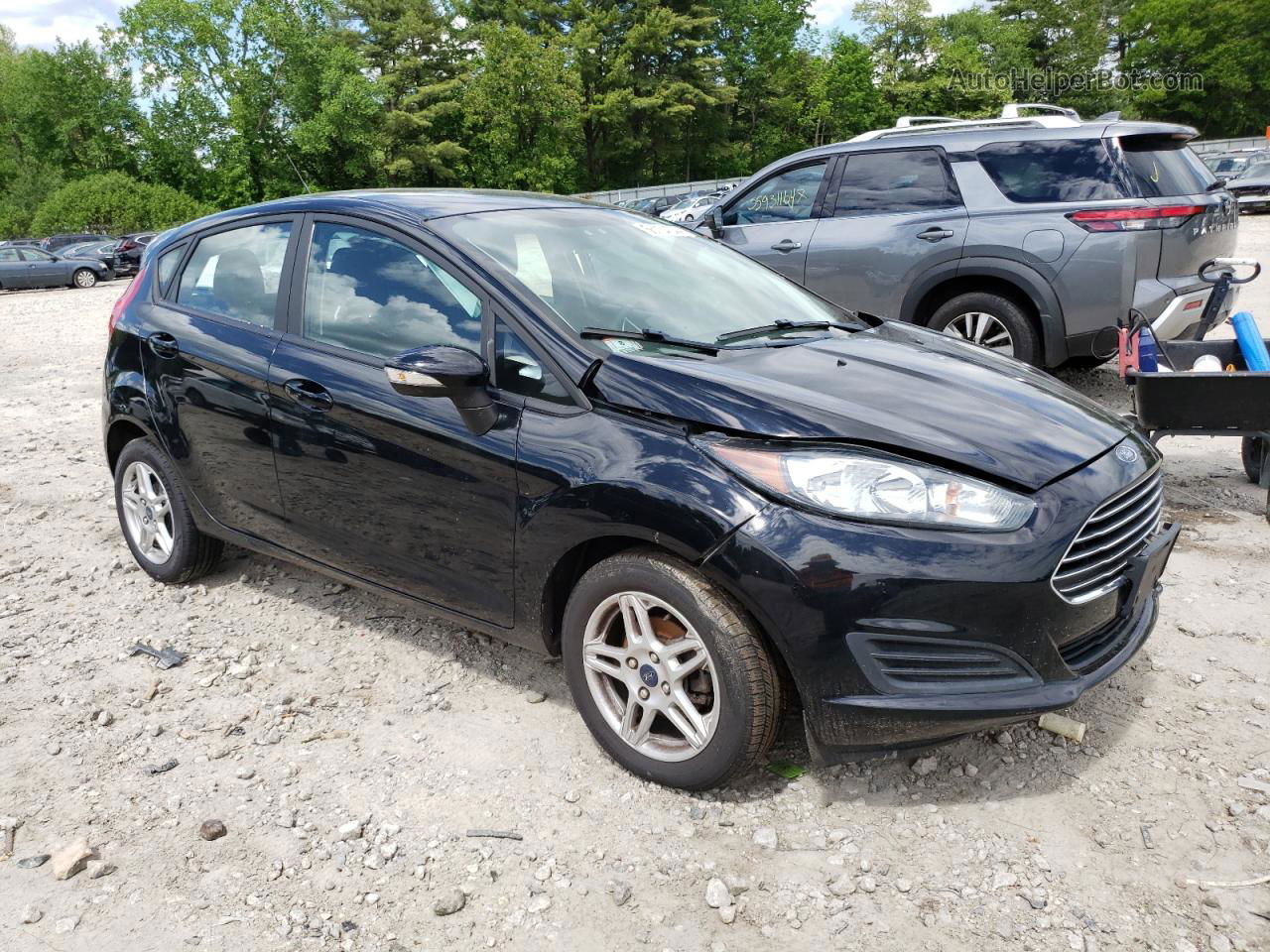 2019 Ford Fiesta Se Black vin: 3FADP4EJ4KM119102