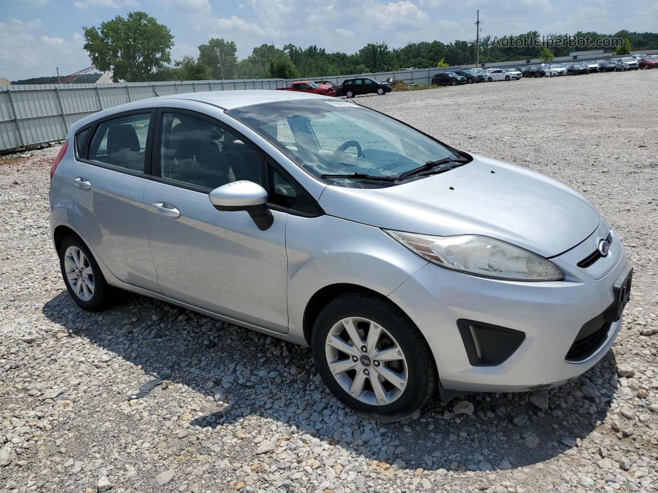 2011 Ford Fiesta Se Серебряный vin: 3FADP4EJ5BM111803