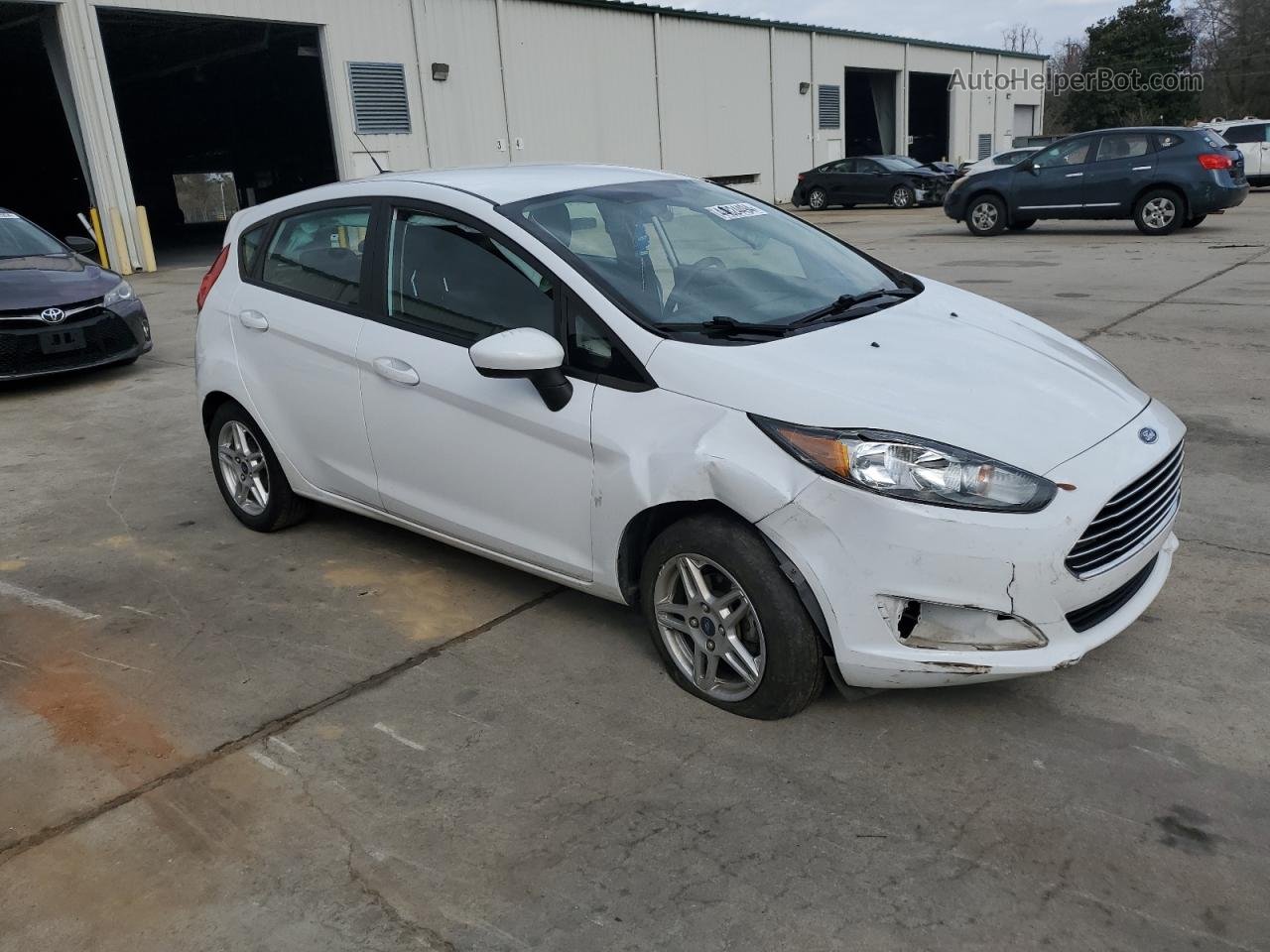 2019 Ford Fiesta Se Белый vin: 3FADP4EJ5KM103328