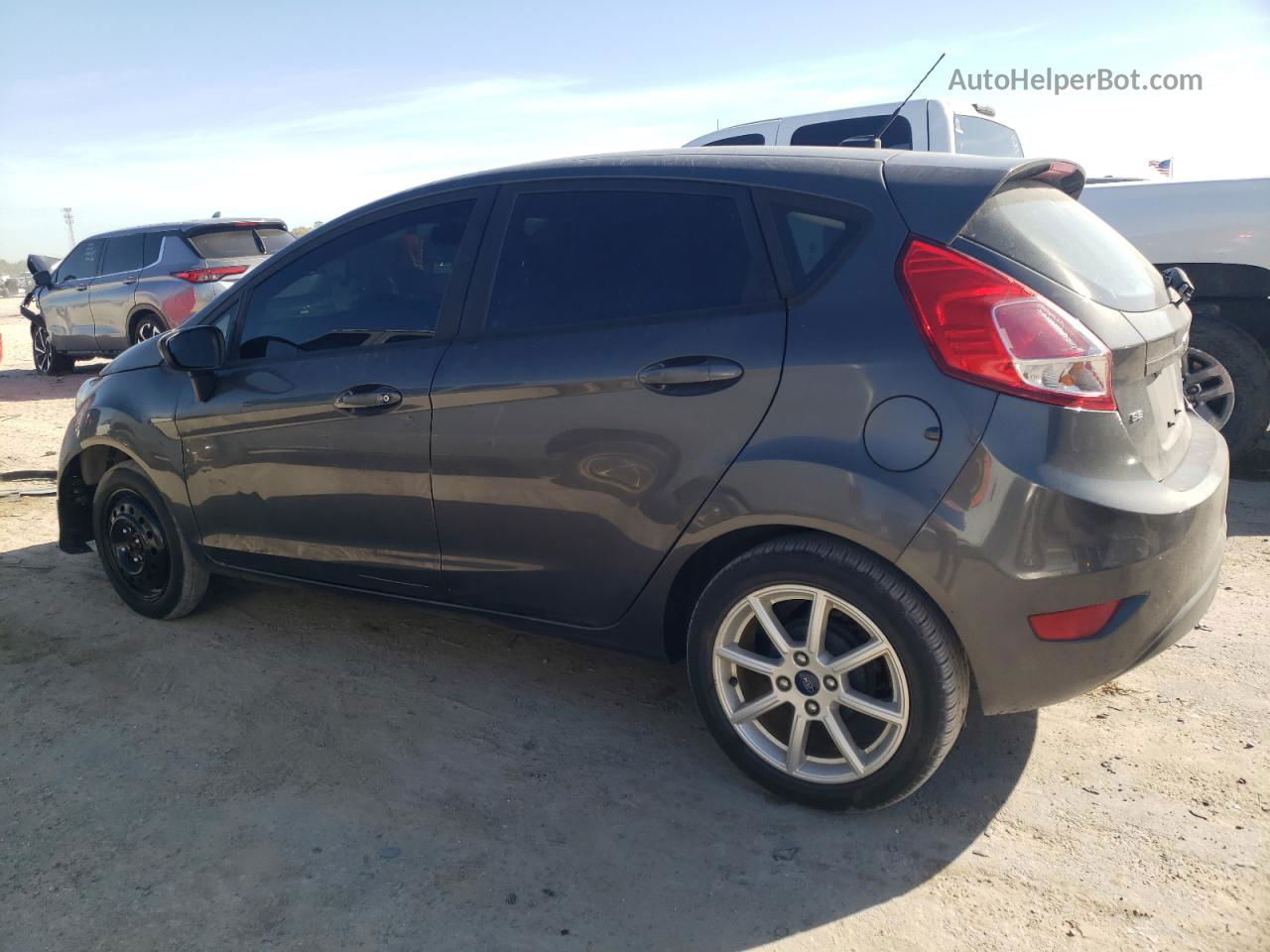 2019 Ford Fiesta Se Gray vin: 3FADP4EJ5KM136975