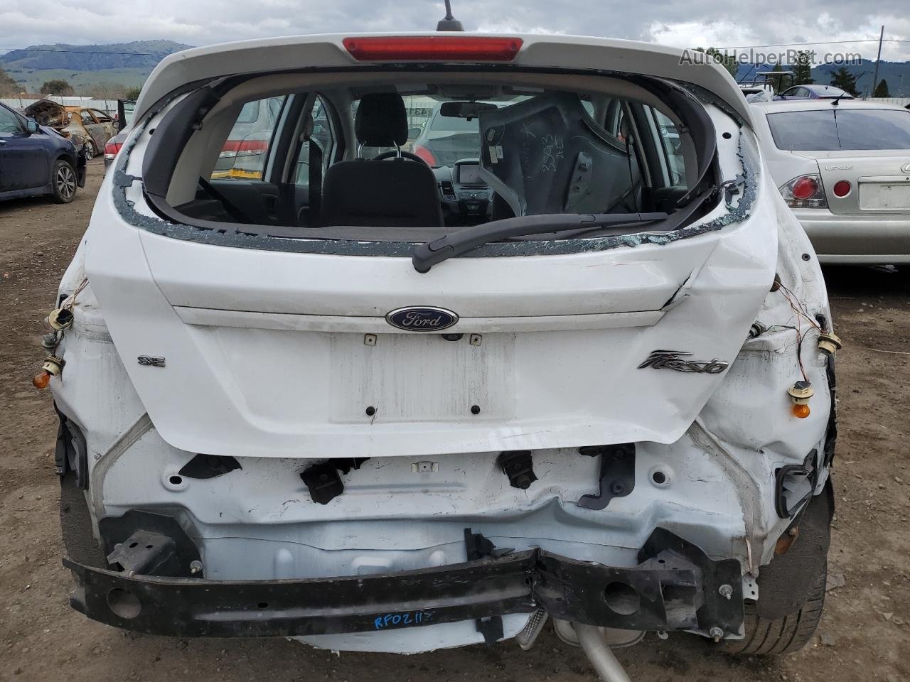 2019 Ford Fiesta Se White vin: 3FADP4EJ5KM138015