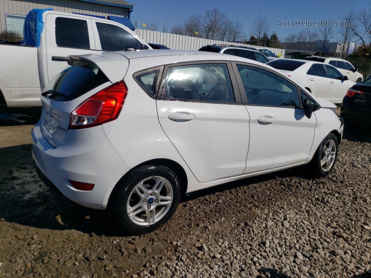 2019 Ford Fiesta Se White vin: 3FADP4EJ5KM156059