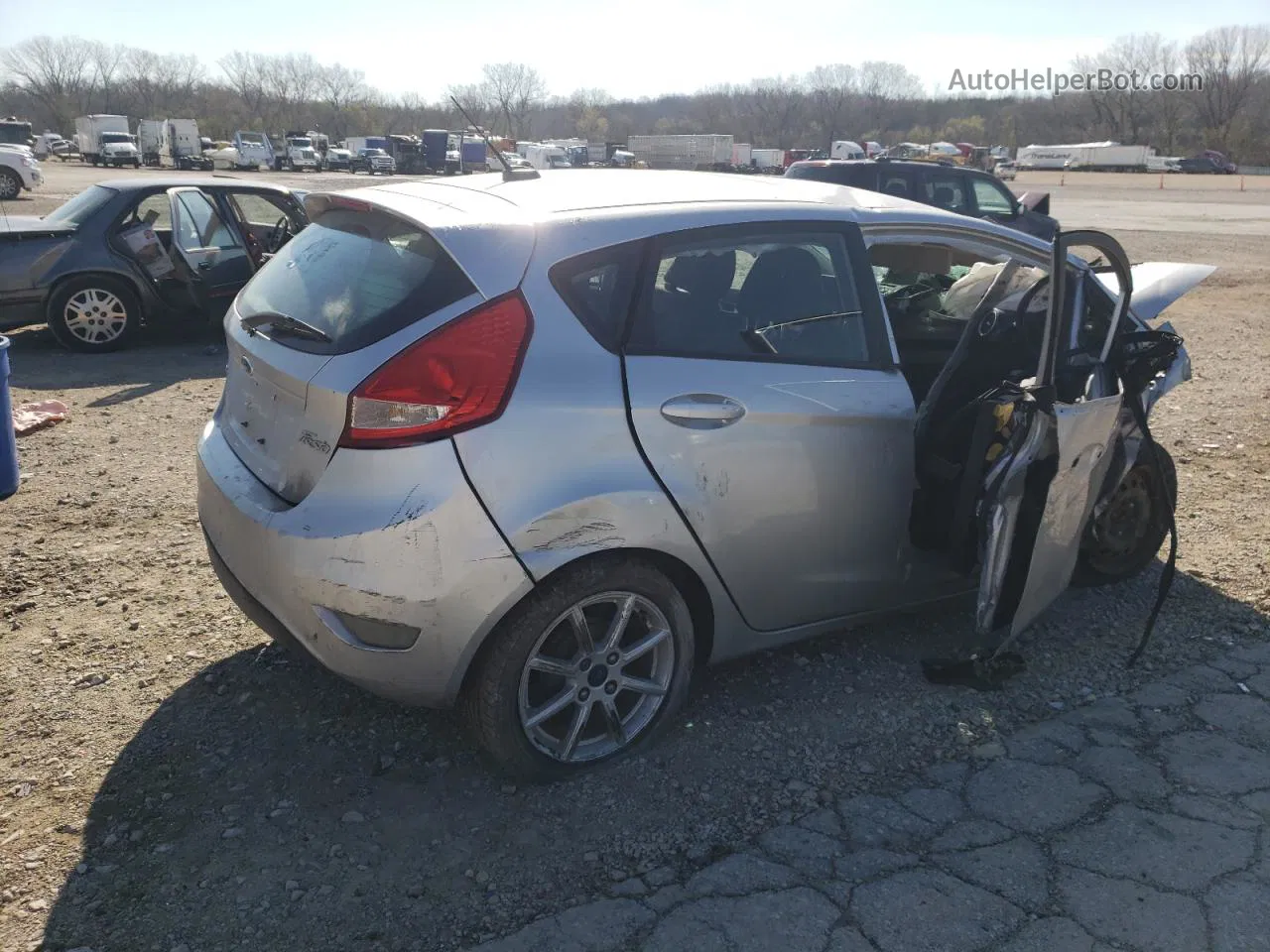 2015 Ford Fiesta Se Silver vin: 3FADP4EJ6FM158652