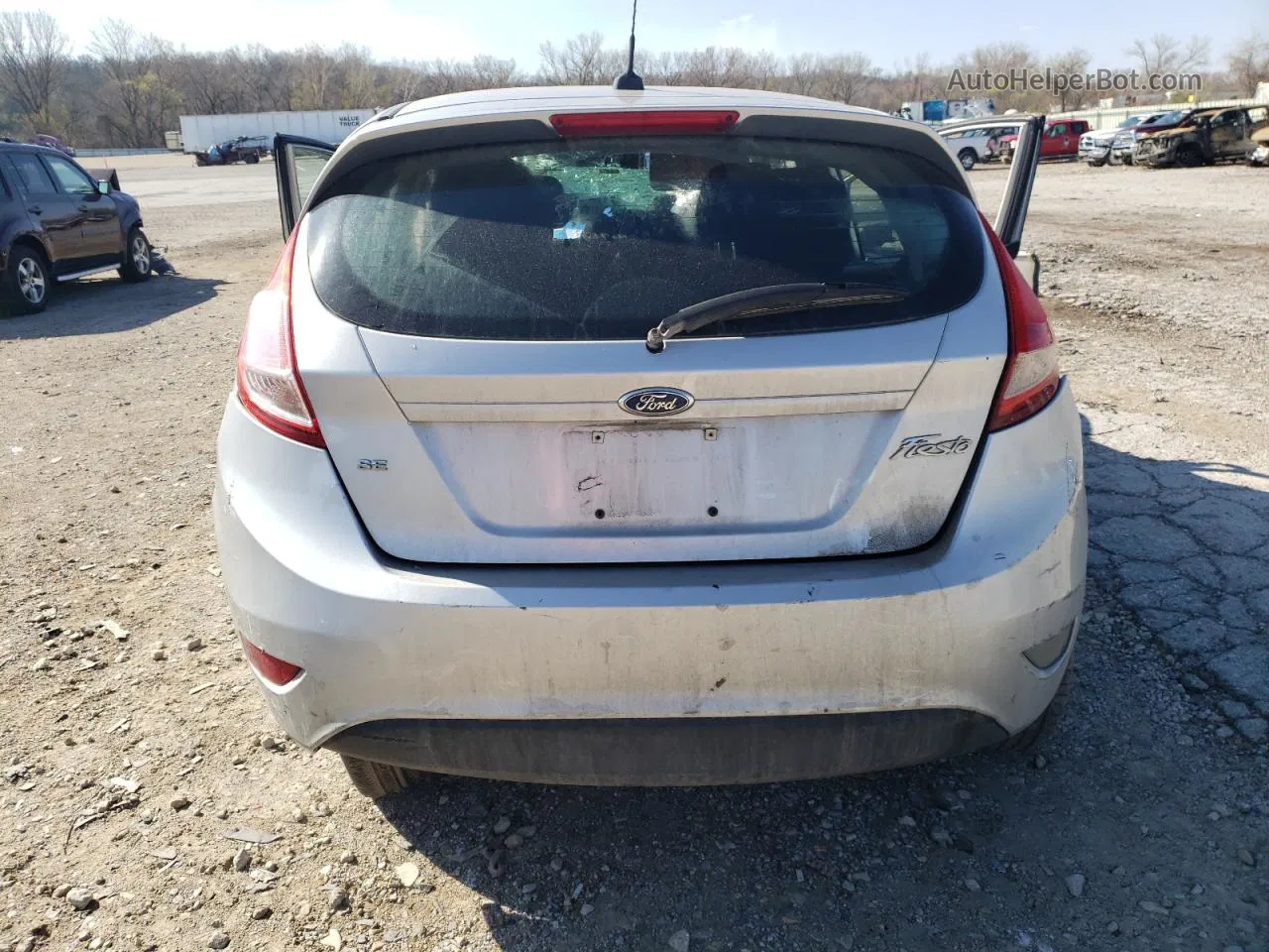 2015 Ford Fiesta Se Silver vin: 3FADP4EJ6FM158652