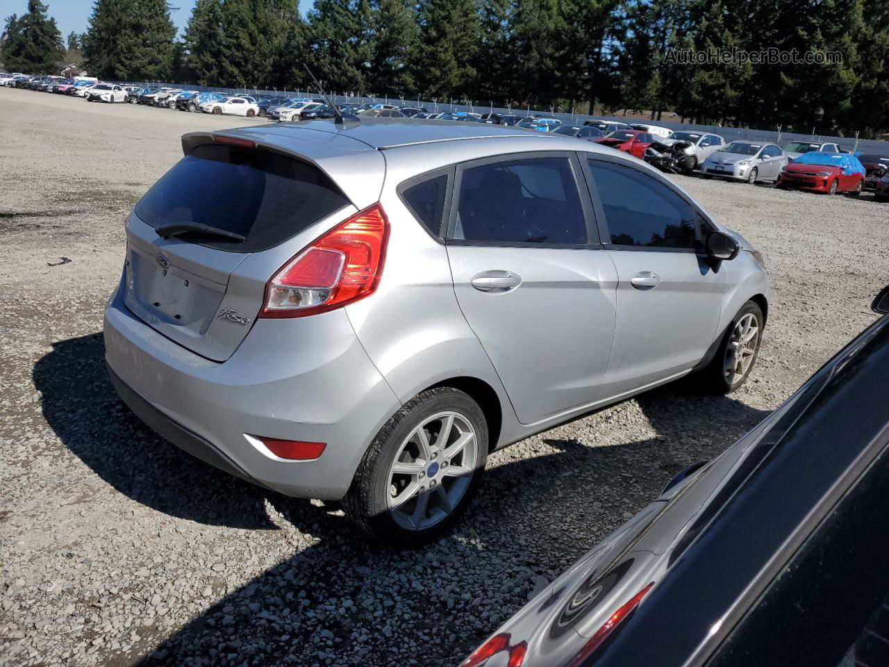 2016 Ford Fiesta Se Silver vin: 3FADP4EJ6GM175324