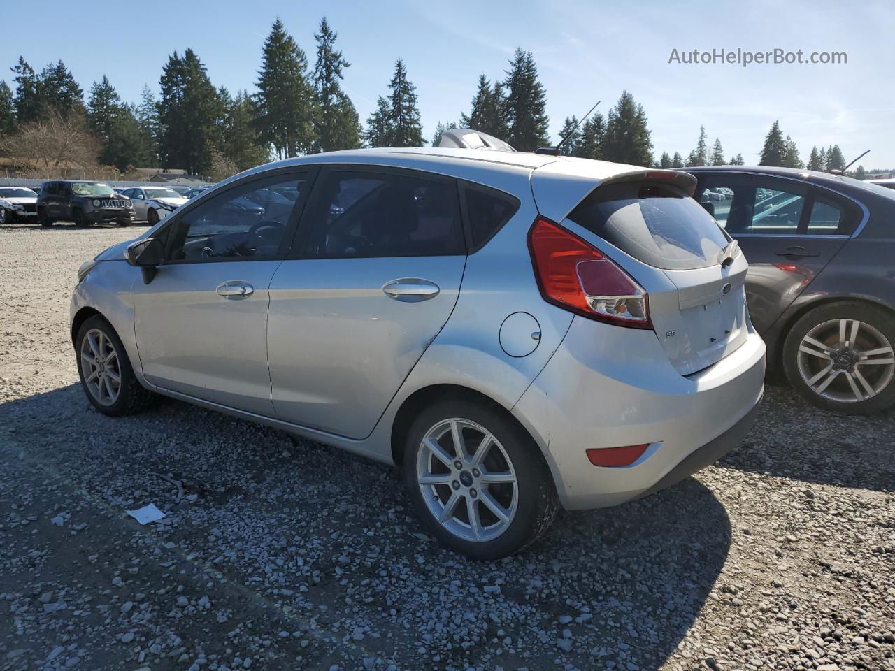 2016 Ford Fiesta Se Silver vin: 3FADP4EJ6GM175324