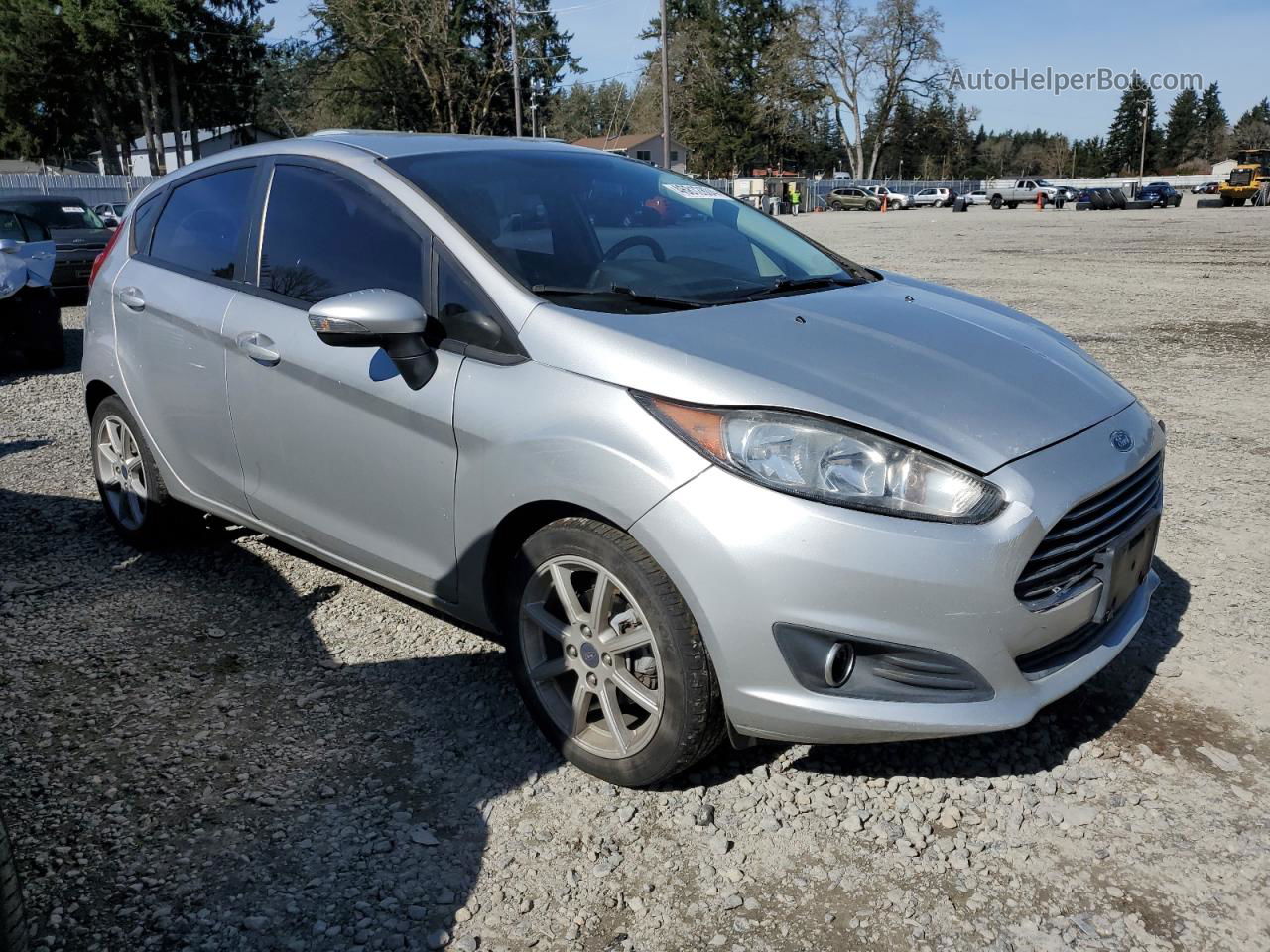 2016 Ford Fiesta Se Silver vin: 3FADP4EJ6GM175324