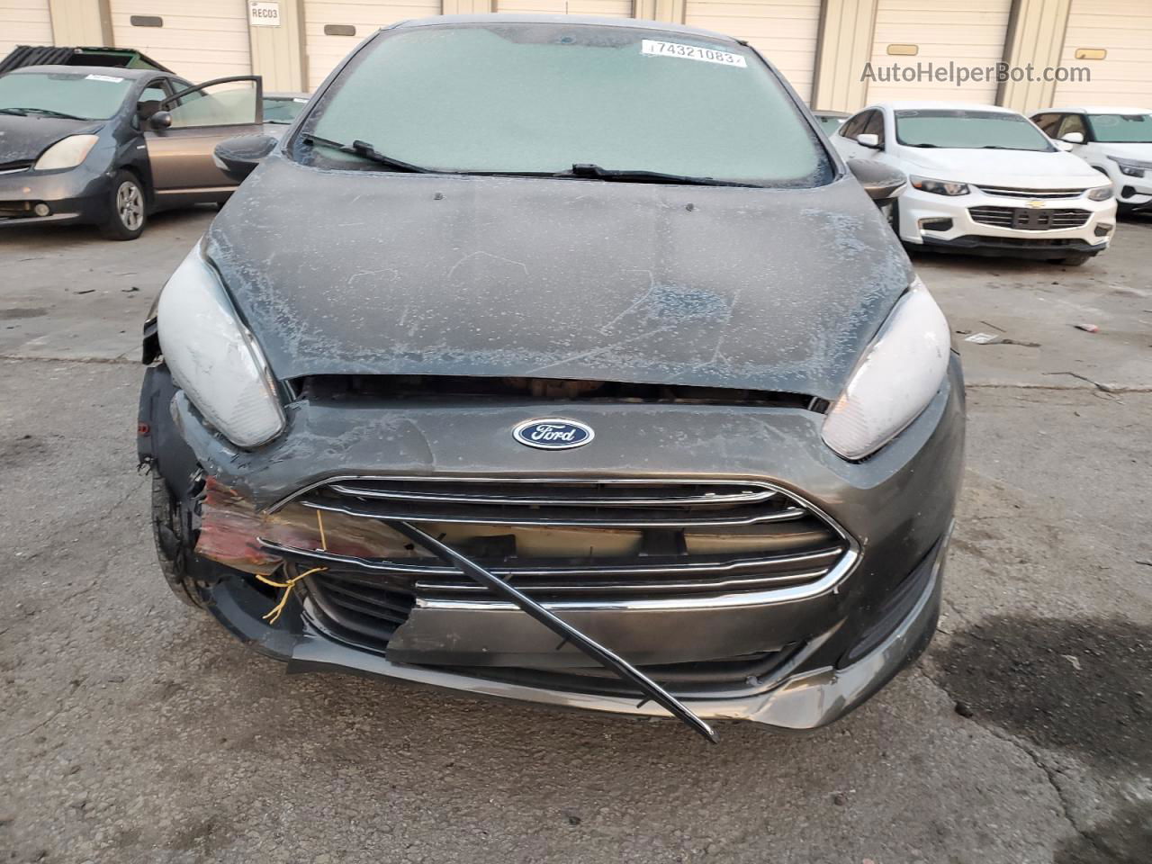 2016 Ford Fiesta Se Серый vin: 3FADP4EJ6GM206569