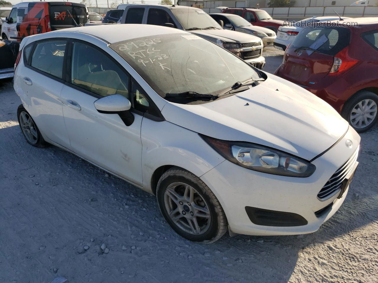 2019 Ford Fiesta Se Белый vin: 3FADP4EJ6KM148052