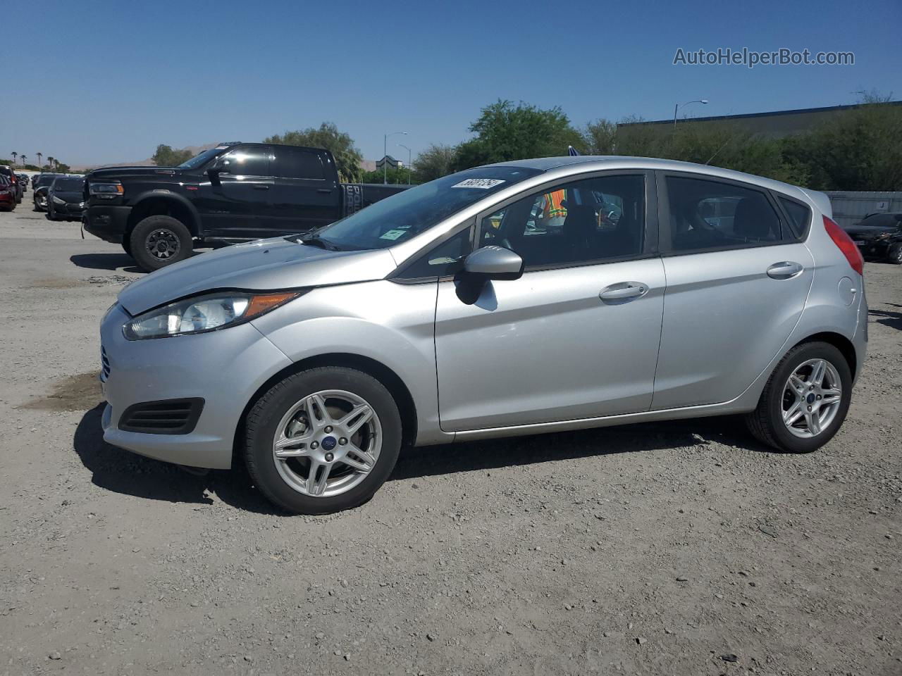 2019 Ford Fiesta Se Silver vin: 3FADP4EJ6KM157088