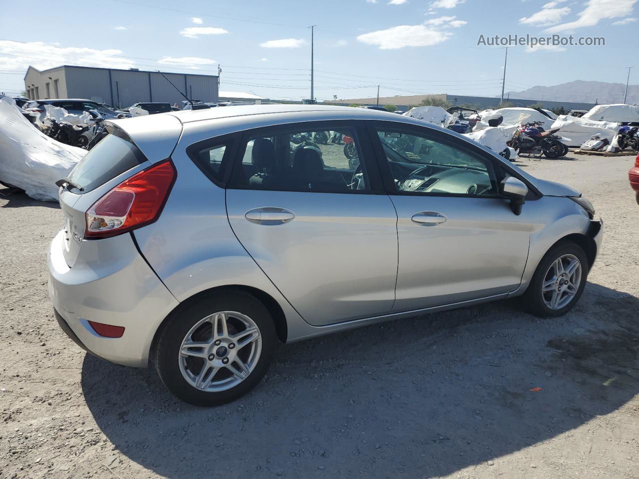 2019 Ford Fiesta Se Silver vin: 3FADP4EJ6KM157088