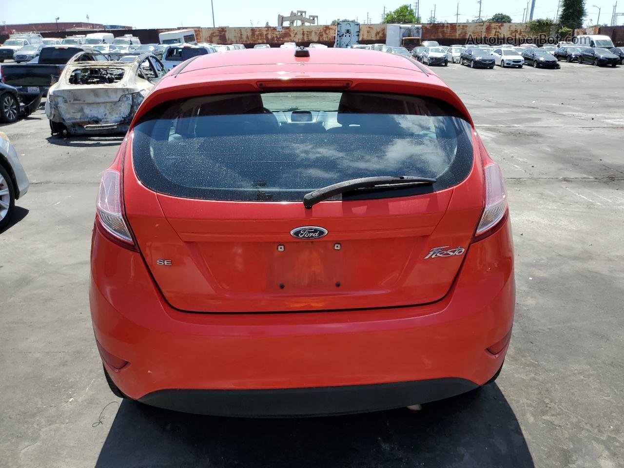 2015 Ford Fiesta Se Красный vin: 3FADP4EJ7FM105331