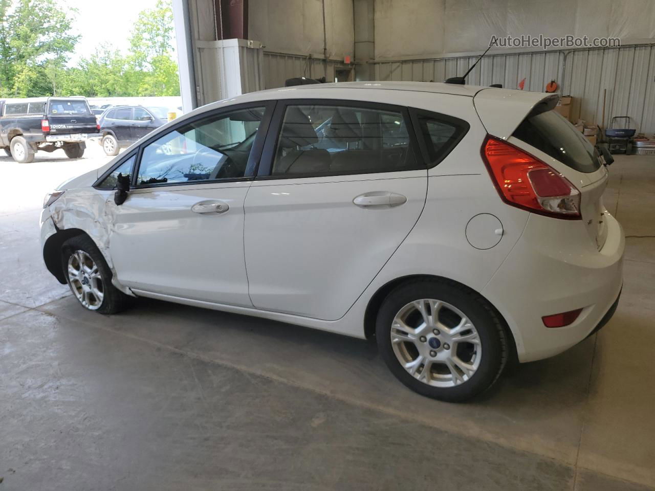 2015 Ford Fiesta Se White vin: 3FADP4EJ7FM117804