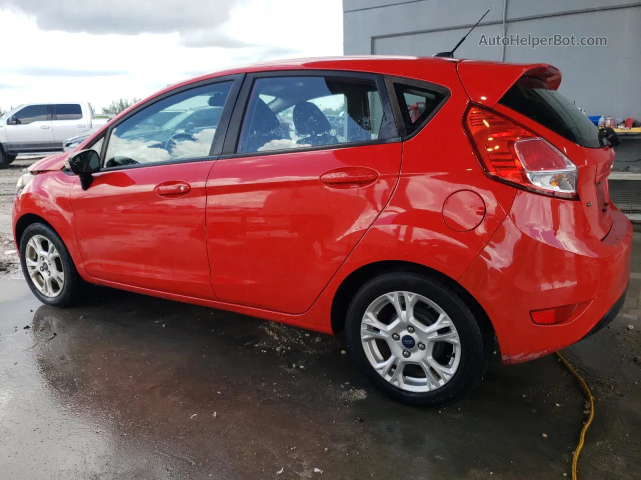 2015 Ford Fiesta Se Red vin: 3FADP4EJ7FM187030