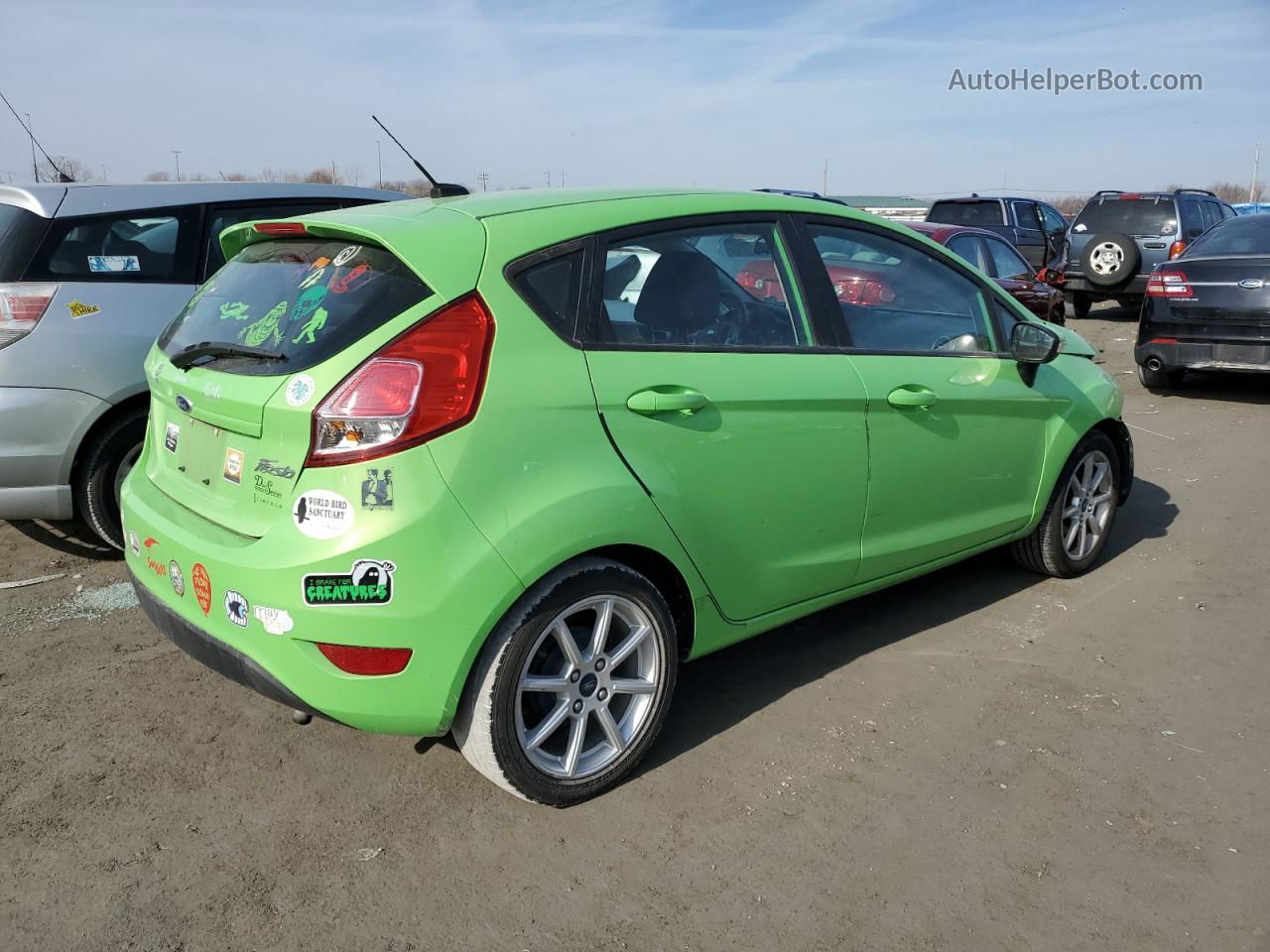 2015 Ford Fiesta Se Green vin: 3FADP4EJ7FM196746